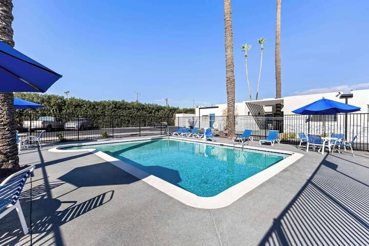 Pool 45 of 89