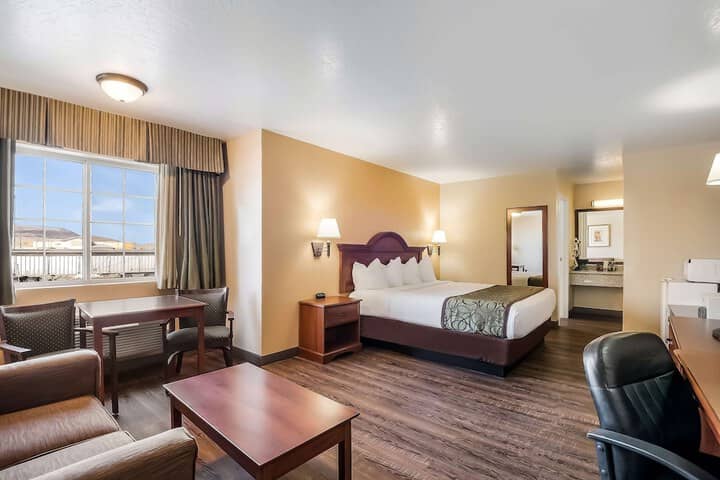 Room 6 of 26