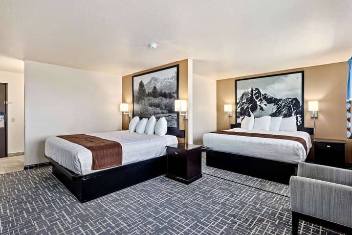 Room 19 of 36
