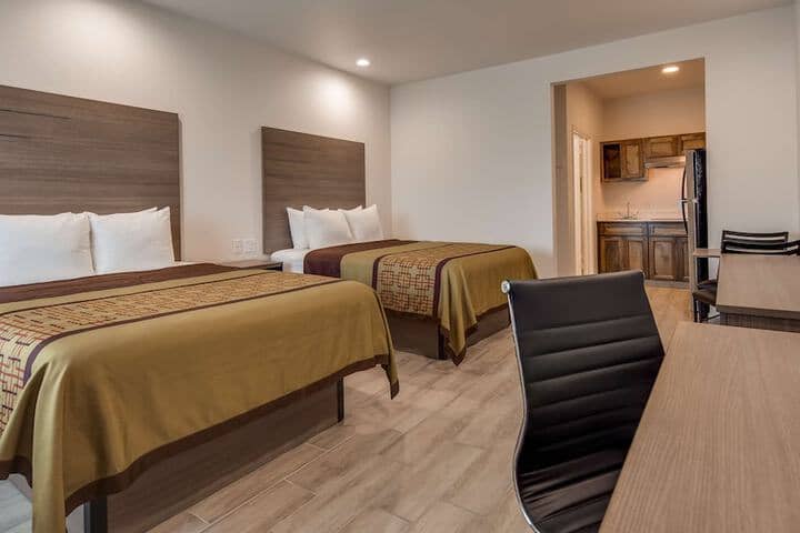 Room 4 of 19