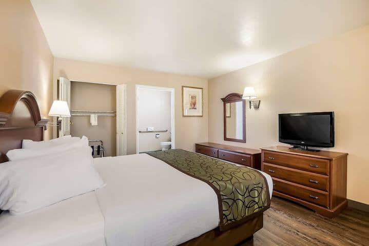 Room 11 of 26