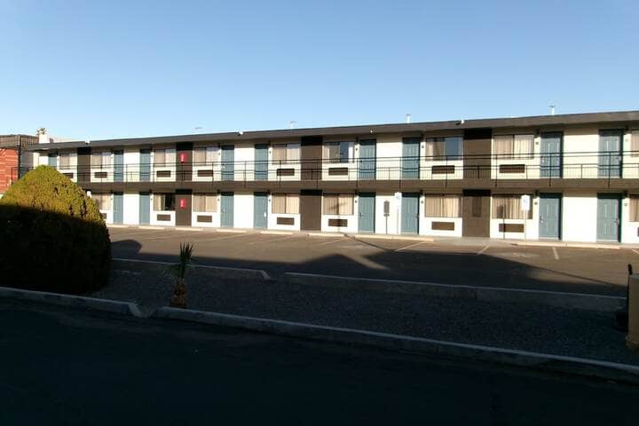 Hotel 76 of 89