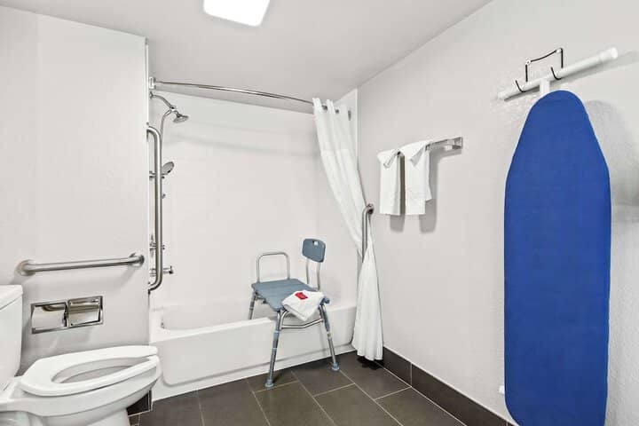 Room 36 of 89