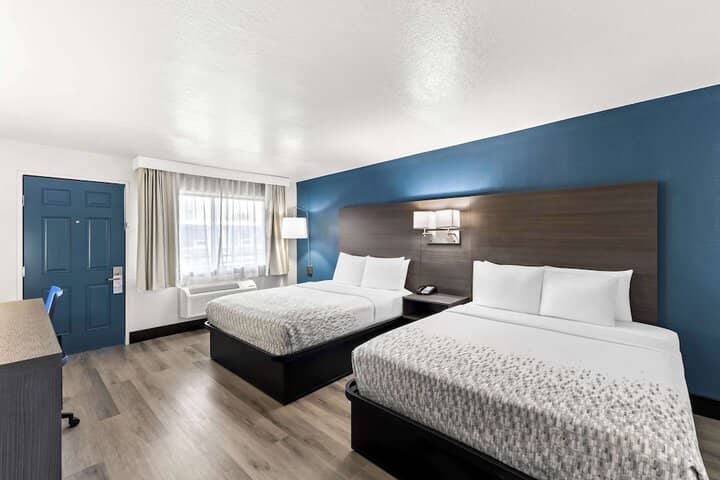 Room 15 of 89