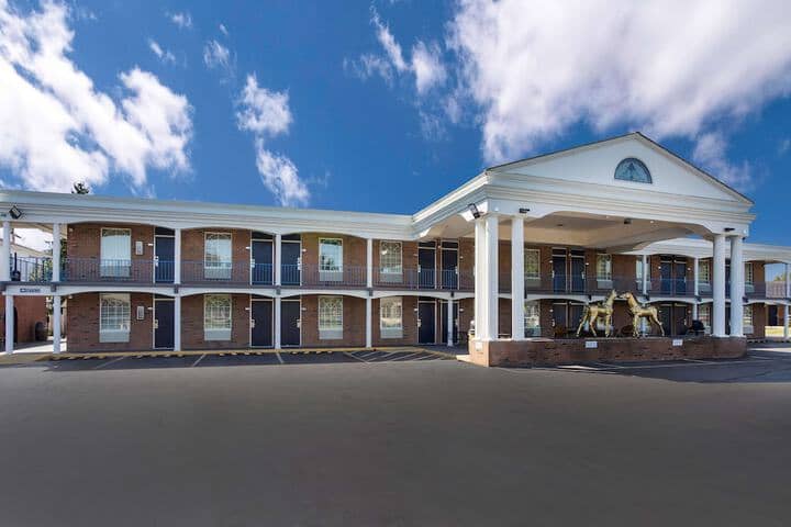Hotel 37 of 37