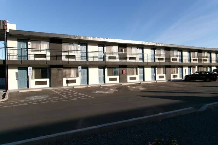 Hotel 72 of 89