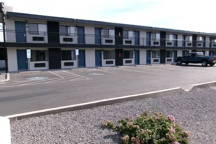 Hotel 85 of 89