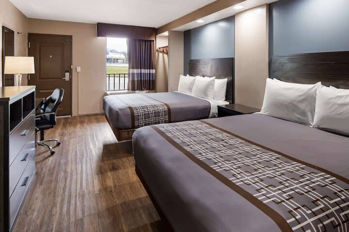Room 7 of 24