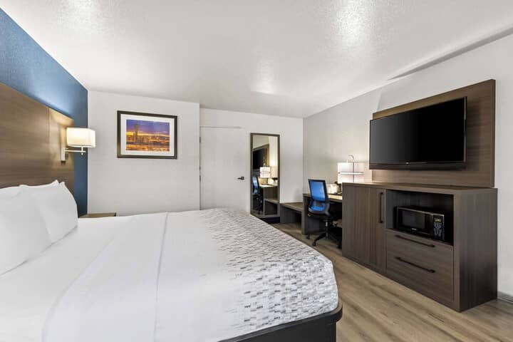 Room 21 of 89