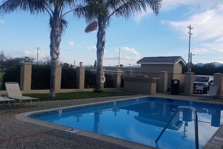 Pool 27 of 33